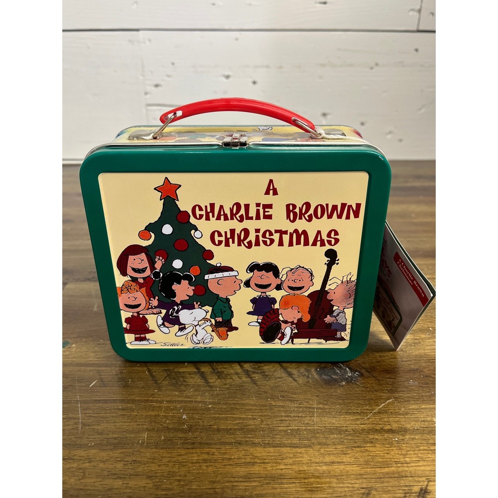 Hallmark Peanuts A Charlie Brown Christmas Metal Lunch Box Tin SnoopyQHM8819 NWT